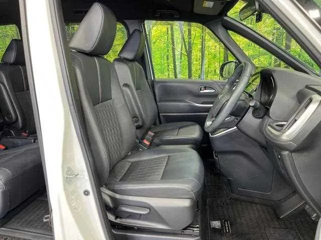 Toyota Noah 2024 — миниатюра 3