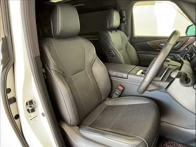 Toyota Alphard Hybrid Executive Lounge 2023 — миниатюра 3