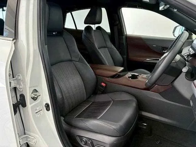 Toyota Harrier Hybrid Z 2023 — миниатюра 3