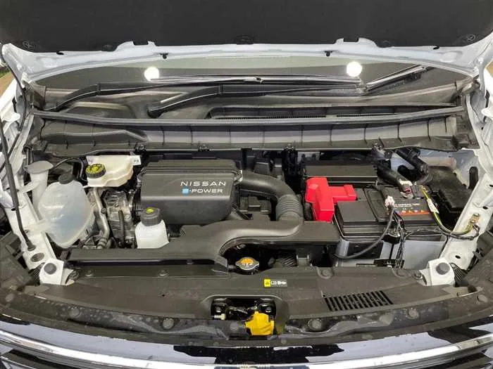Nissan Serena 2024 — миниатюра 2