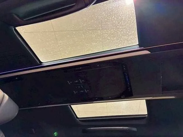 Toyota Vellfire Z Premier 2024 — миниатюра 2