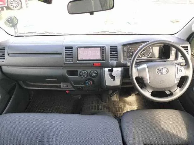 Toyota Hiace Van 2022 — миниатюра 2