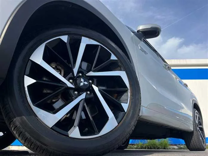 Mitsubishi OUTLANDER PHEV 2022 — миниатюра 5