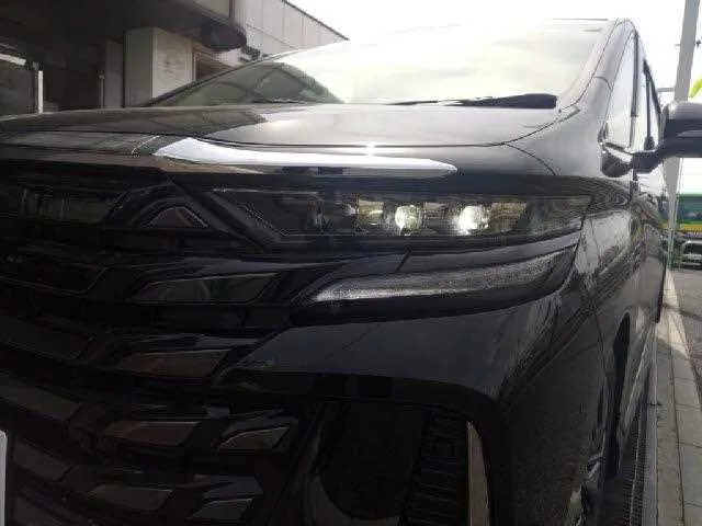 Toyota Vellfire 2023 — миниатюра 3