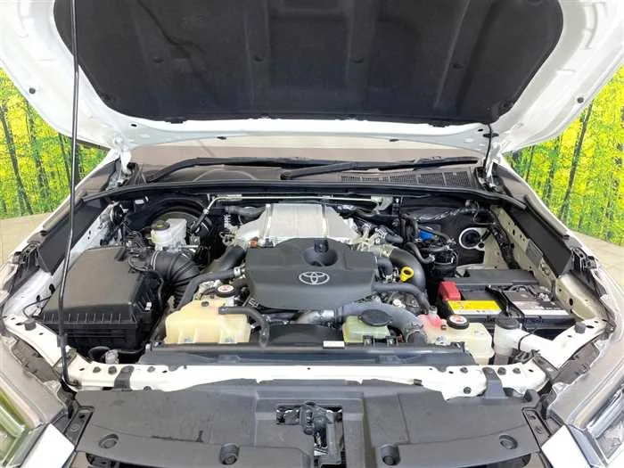Toyota Hilux 2022 — миниатюра 2