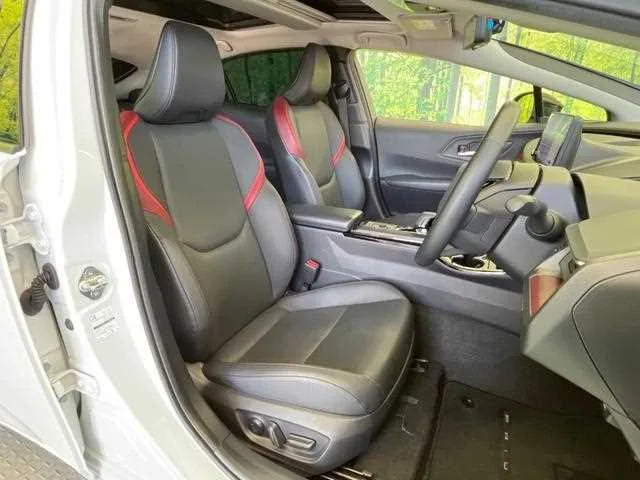 Toyota Prius 2023 — миниатюра 3