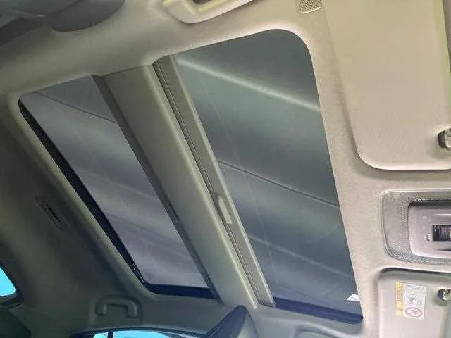 Toyota Prius 2023 — миниатюра 4