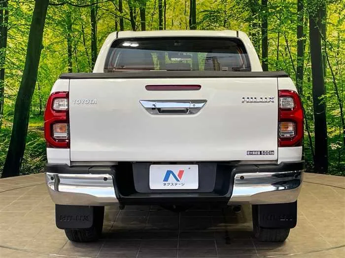 Toyota Hilux 2023 — миниатюра 3