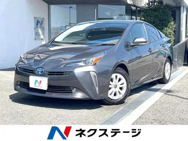 Toyota Prius 2022 — фото 1, купить с доставкой в Москву