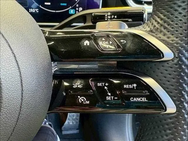 Mercedes-Benz C-Class 2023 — миниатюра 3