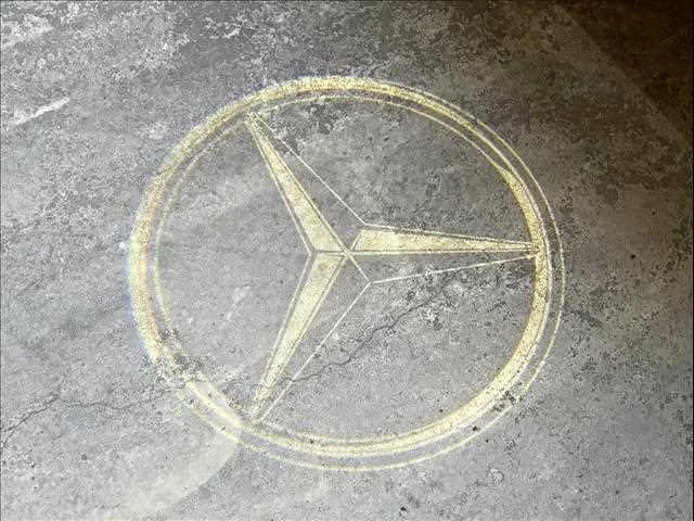 Mercedes-Benz C-Class 2023 — миниатюра 5