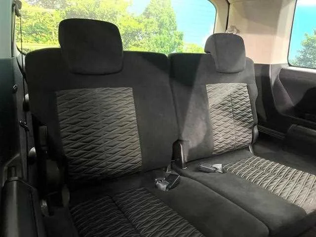 Mitsubishi Delica D:5 2024 — миниатюра 3