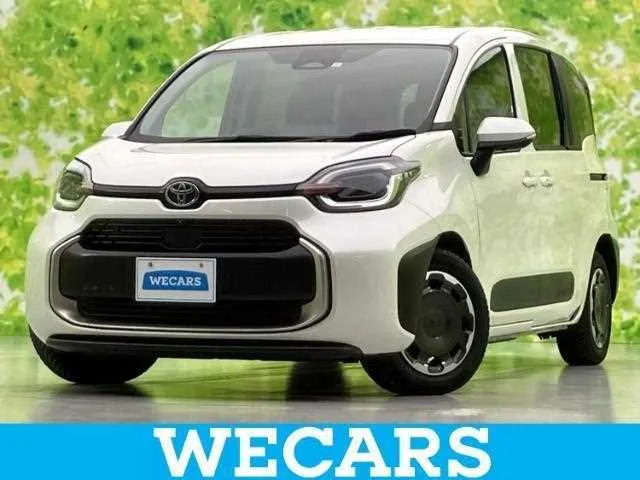 Toyota Sienta Z 2023 — фото 1, купить с доставкой в Москву