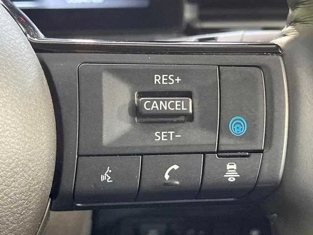Nissan Serena 2024 — миниатюра 2