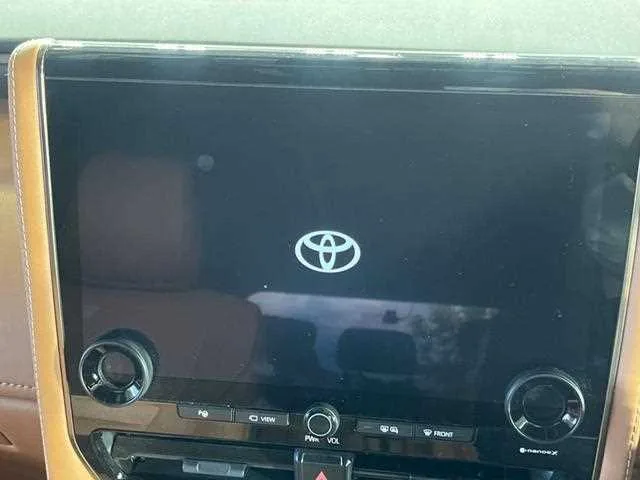 Toyota Vellfire 2024 — миниатюра 2