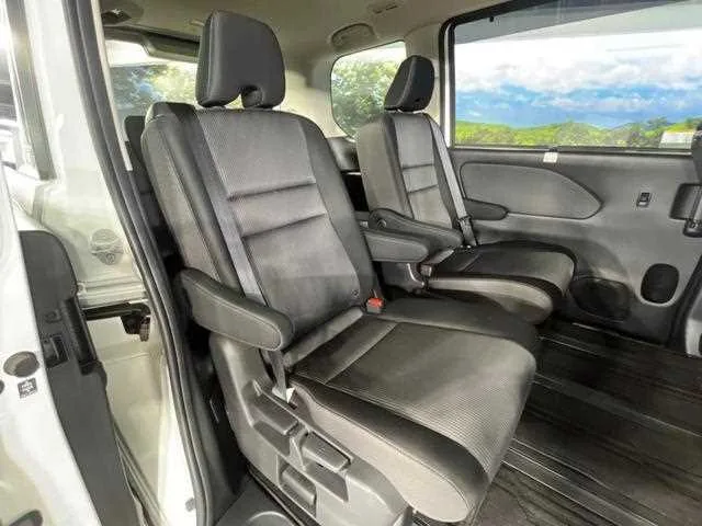 Nissan Serena 2022 — миниатюра 3