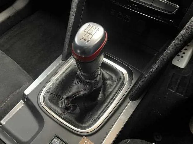 Renault Megane 2023 — миниатюра 3