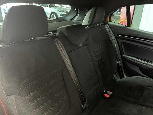 Renault Megane 2024 — миниатюра 2