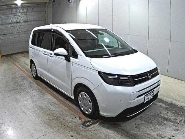 Honda Freed 2025 — фото 1, купить с доставкой в Москву
