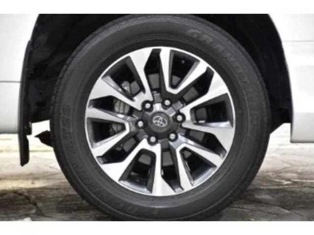 Toyota Land Cruiser Prado 2022 — миниатюра 2