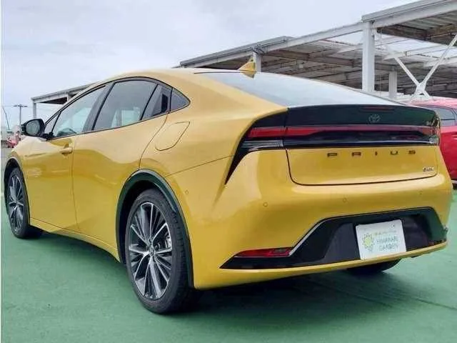 Toyota Prius 2024 — миниатюра 4