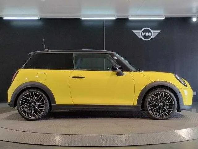 BMW MINI 2025 — миниатюра 5