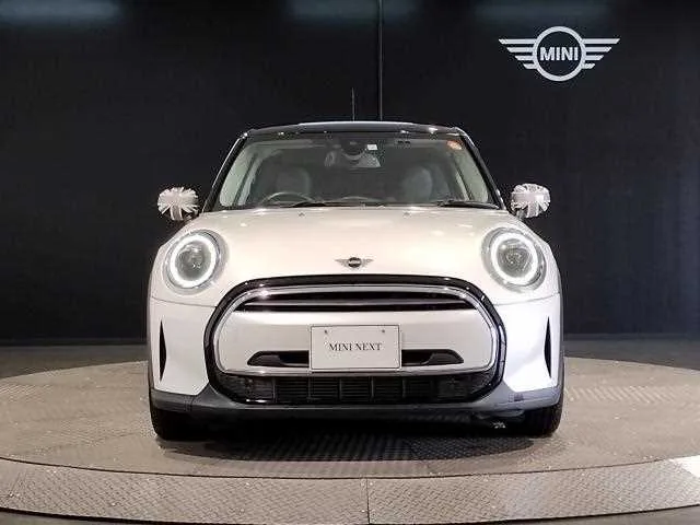 BMW MINI 2023 — миниатюра 4