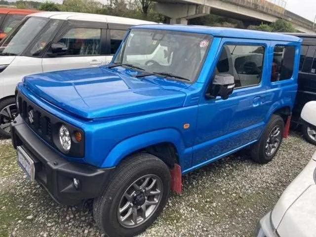 Suzuki Jimny 2023 — фото 1, купить с доставкой в Москву