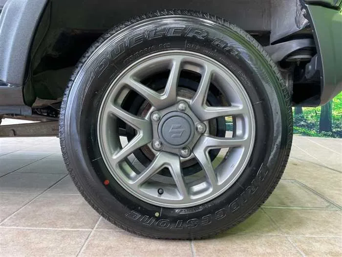 Suzuki Jimny 2022 — миниатюра 5