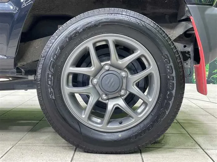 Suzuki Jimny 2023 — миниатюра 3