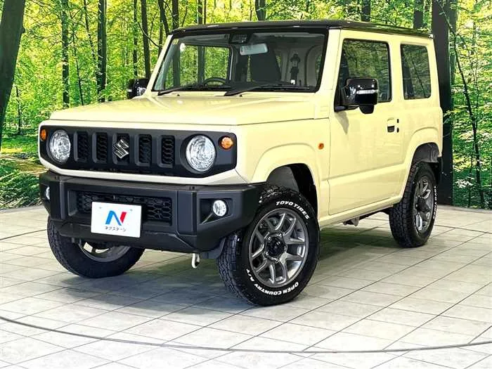 Suzuki Jimny 2023 — фото 1, купить с доставкой в Москву