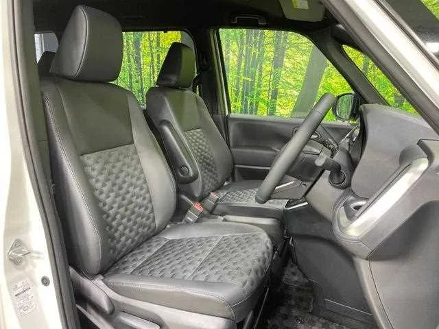 Toyota Voxy 2025 — миниатюра 5