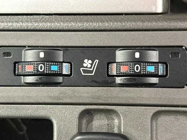 Toyota Land Cruiser Prado 2022 — миниатюра 5