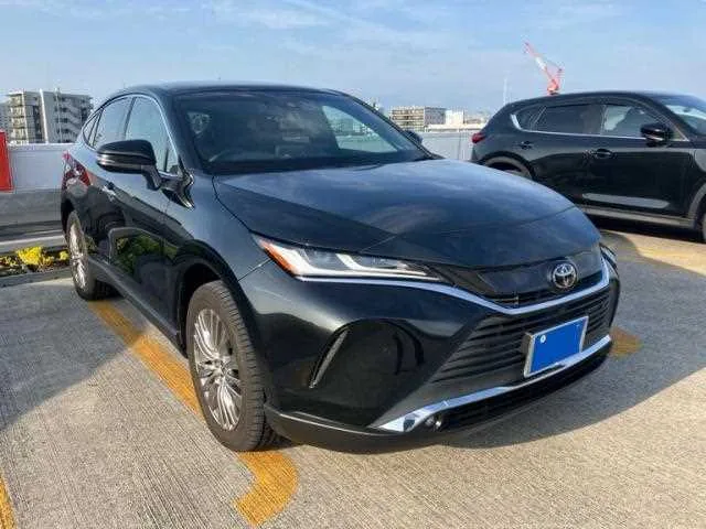 Toyota Harrier 2022 — фото 1, купить с доставкой в Москву