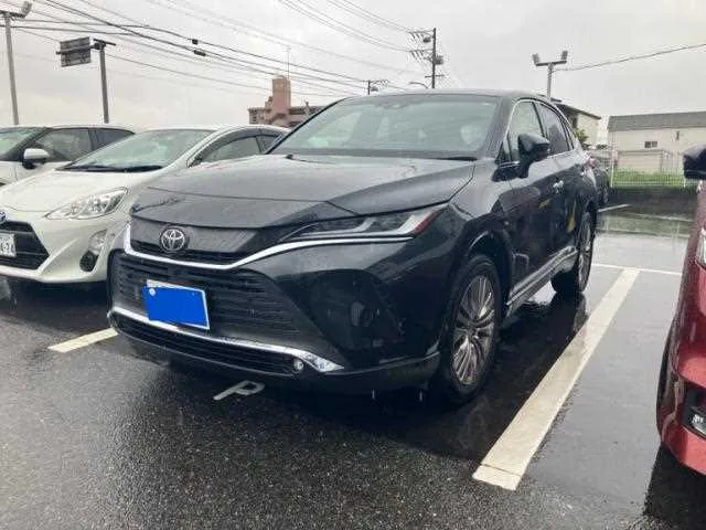 Toyota Harrier Z 2022 — фото 1, купить с доставкой в Москву