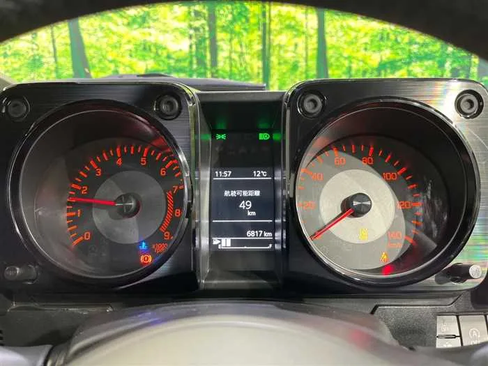 Suzuki Jimny 2025 — миниатюра 5