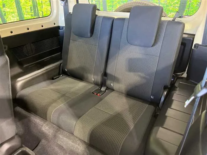 Suzuki Jimny 2025 — миниатюра 3