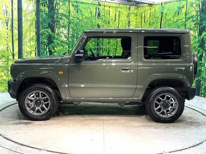 Suzuki Jimny 2025 — миниатюра 5