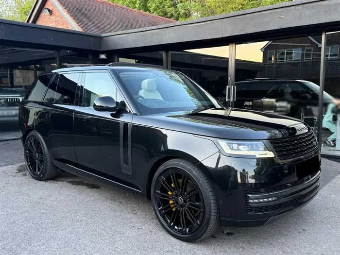 Land Rover Range Rover AUTOMATIC DIESEL 2022 — фото 1, купить с доставкой в Москву