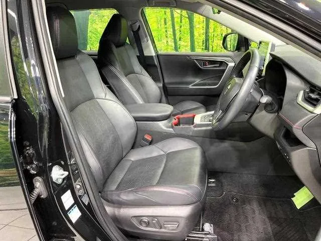 Toyota RAV4 2022 — миниатюра 5