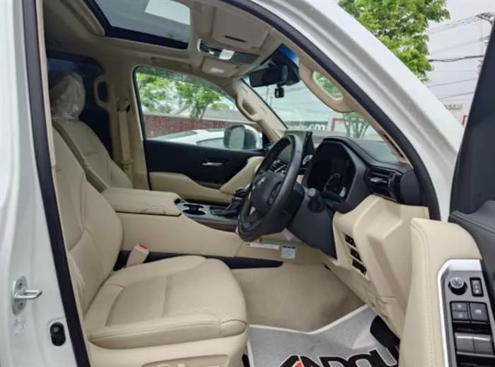 Toyota Land Cruiser ZX DIESEL 2023 — миниатюра 2