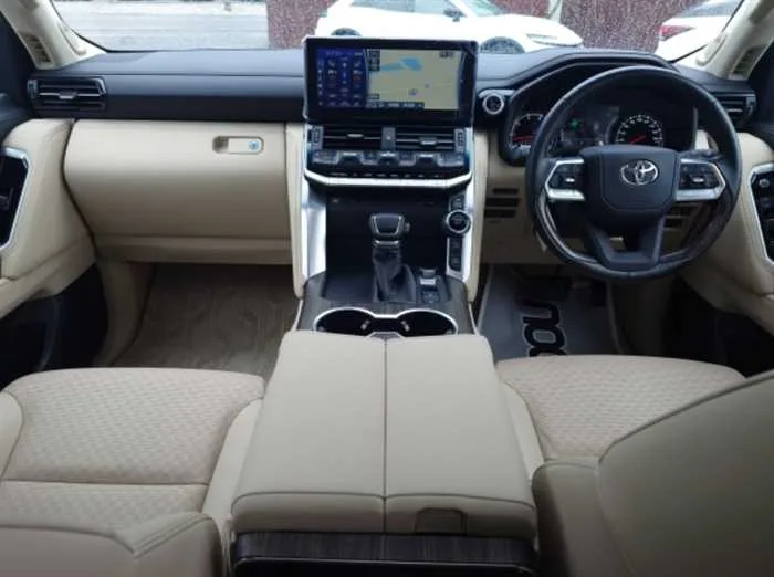 Toyota Land Cruiser ZX DIESEL 2023 — миниатюра 4