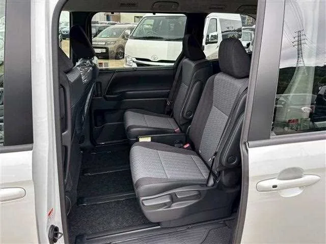 Suzuki Landy 2026 — миниатюра 2