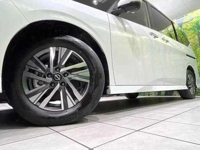 Nissan Serena 2023 — миниатюра 5