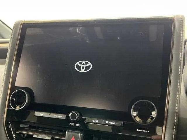 Toyota Alphard Hybrid 2024 — миниатюра 2