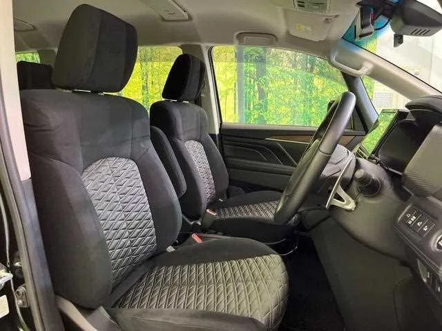 Mitsubishi Delica D:5 2024 — миниатюра 5