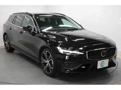 Volvo V60 2023 купить в Москве