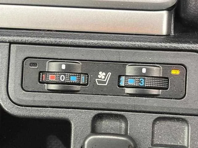 Toyota Land Cruiser Prado 2022 — миниатюра 2