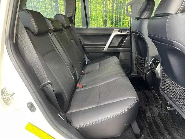 Toyota Land Cruiser Prado 2022 — миниатюра 3