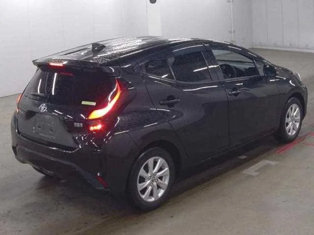 Toyota AQUA 2023 — миниатюра 5